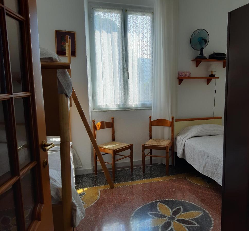 Cinque Terre & Portofino Lodge-Dependance Bracco โมเนเลีย ภายนอก รูปภาพ