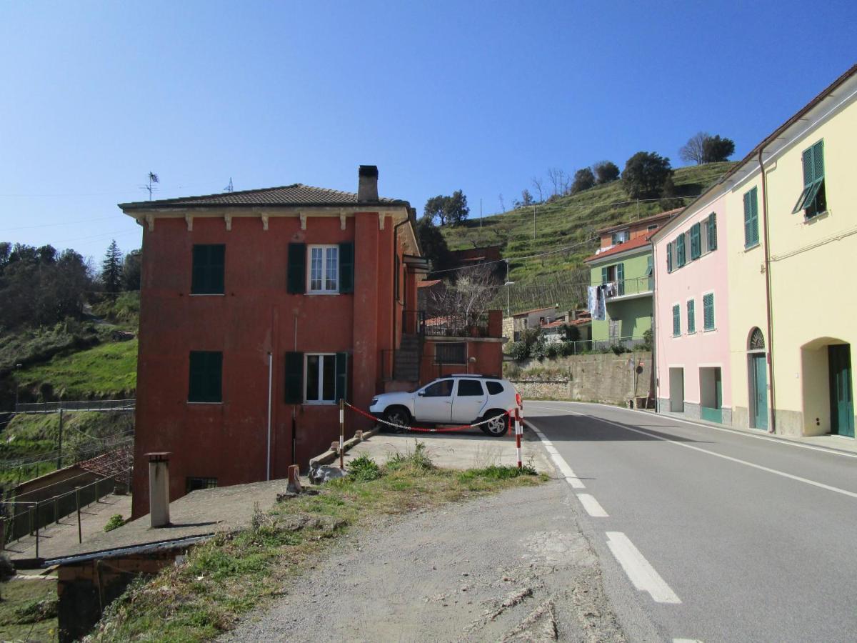 Cinque Terre & Portofino Lodge-Dependance Bracco โมเนเลีย ภายนอก รูปภาพ